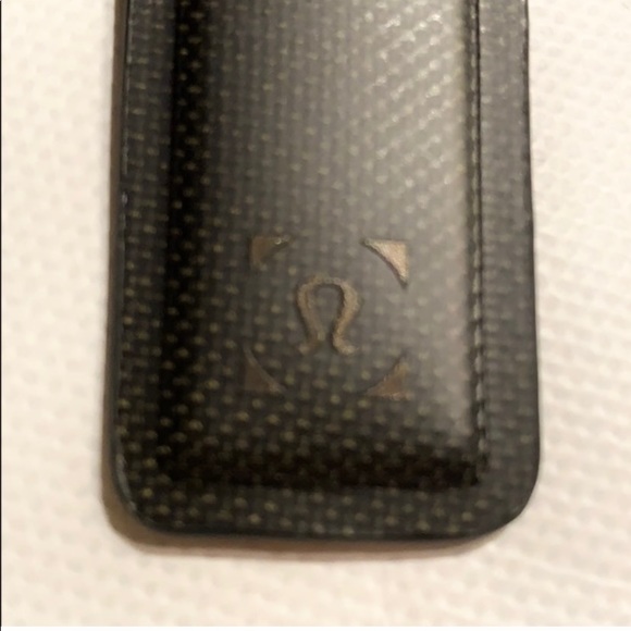 lululemon more miles keychain